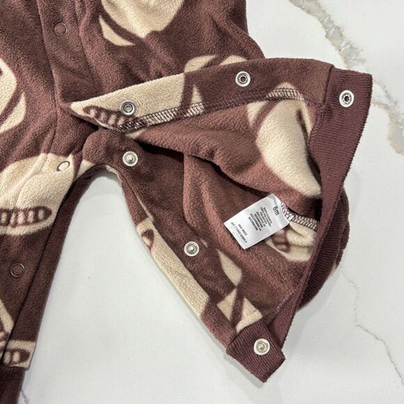 Carter’s | Boys Brown Football Baby Fleece Romper Sleeper 6M - Picture 11 of 12